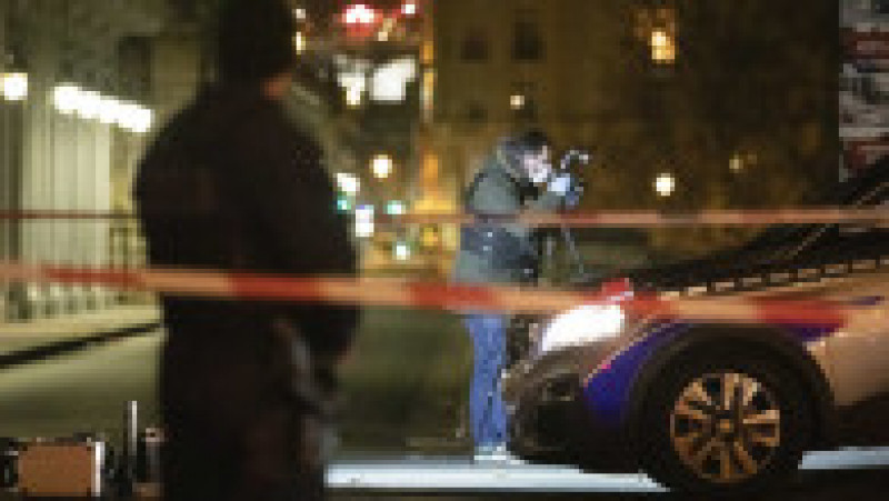 Un german a fost ucis şi două persoane au fost rănite sâmbătă seara la Paris. FOTO: Profimedia Images | Poza 6 din 7