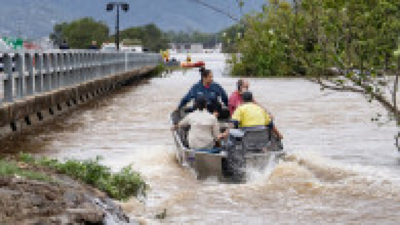 Inundații ca niciodată în Australia. Puhoaiele au adus crocodili în orașe, au inundat aeroporturi și drumuri. FOTO: Profimedia Images | Poza 5 din 14