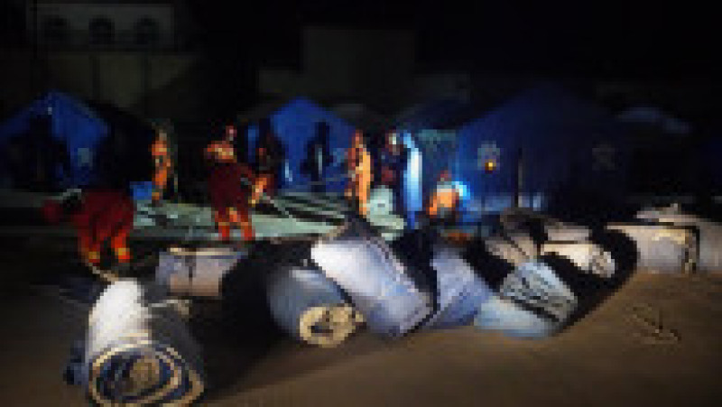 Peste 100 de morți și sute de răniți după cutremurul din China. FOTO: Profimedia Images | Poza 2 din 13