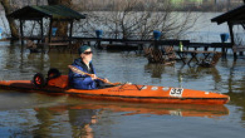 După o vară cu niveluri foarte de mici, Dunărea se revarsă la Budapesta. FOTO: Profimedia Images | Poza 3 din 16