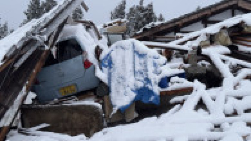 La o lună de la cutremurul uriaș care a lovit coasta de vest a Japoniei, supraviețuitorii se luptă cu gerul și condiții insalubre. FOTO: Profimedia Images | Poza 8 din 14