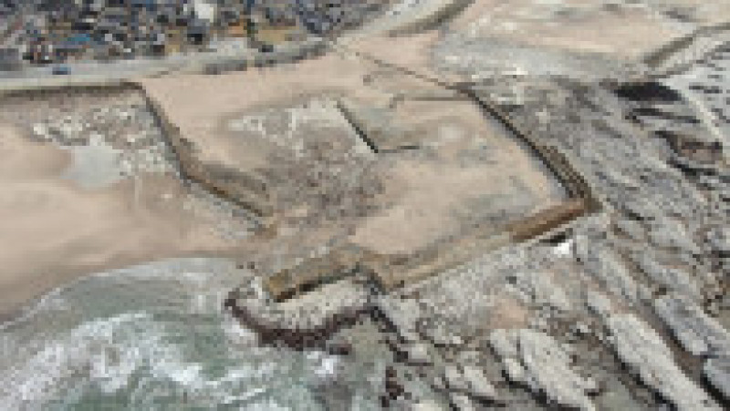 La o lună de la cutremurul uriaș care a lovit coasta de vest a Japoniei, supraviețuitorii se luptă cu gerul și condiții insalubre. FOTO: Profimedia Images | Poza 10 din 14