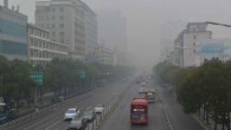 Mai multe regiuni din China au fost cuprinse de o ceață densă. FOTO: Profimedia Images | Poza 5 din 8