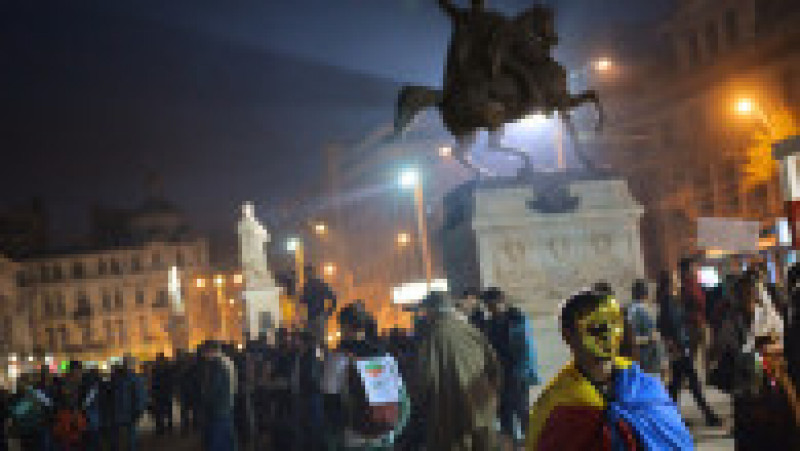 În 2013, zeci de mii de oameni au ieșit în stradă și au protestat timp de trei săptămâni față de exploatarea aurului de la Roșia Montană. FOTO: Profimedia Images | Poza 14 din 16