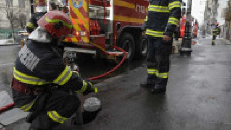 Incendiu la un hotel din Centrul Vechi al Bucureștiului. FOTO: INQUAM PHOTOS - Octav Ganea | Poza 5 din 8