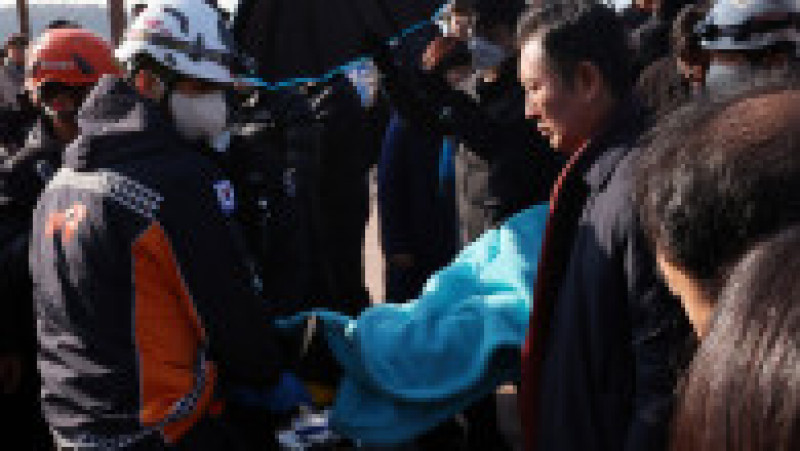 Liderul opoziției din Coreea de Sud a fost înjunghiat în gât în timpul unei vizite electorale. FOTO: Profimedia Images | Poza 2 din 6