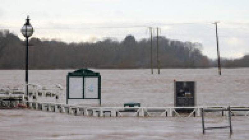 Furtuna Henk face ravagii în Marea Britanie. Un mort, sute de avertizări de inundații. FOTO: Profimedia Images | Poza 5 din 9