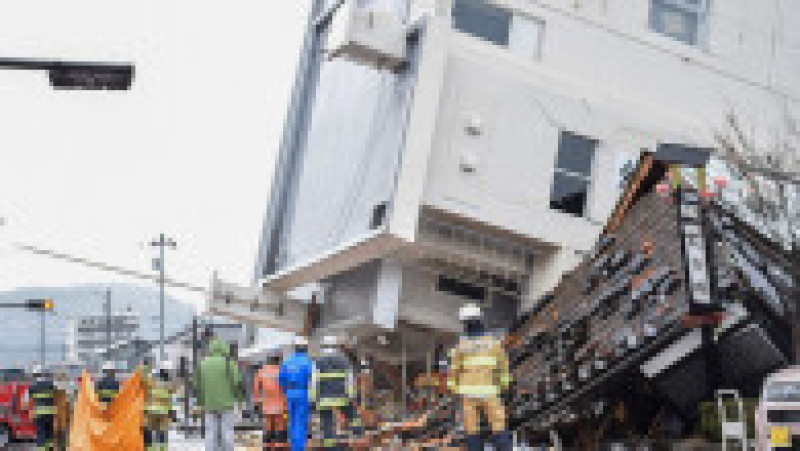 Crește bilanțul victimelor după cutremurul din Japonia: 64 de morți și 300 de răniți. FOTO: Profimedia Images | Poza 3 din 11