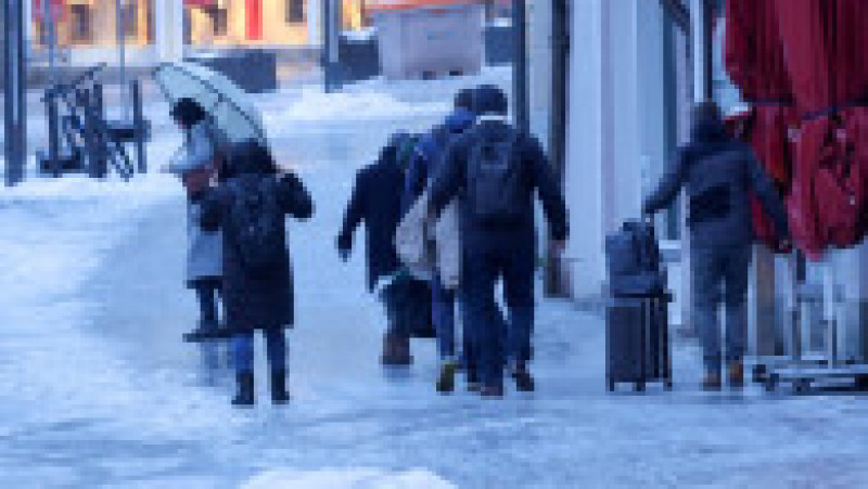 Germania se pregăteşte pentru ninsori abundente, iar meteorologii au avertizat că este risc extrem de gheață neagră. FOTO: Profimedia Images | Poza 5 din 13