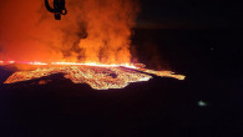 Lava a incendiat casele din Grindavik, după erupția unui vulcan. Sursa foto: Profimedia Images | Poza 2 din 7