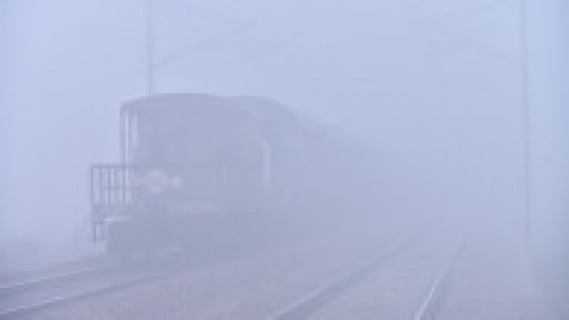 Ceața a dat peste cap zborurile și circulația trenurilor. FOTO: Profimedia Images | Poza 3 din 9