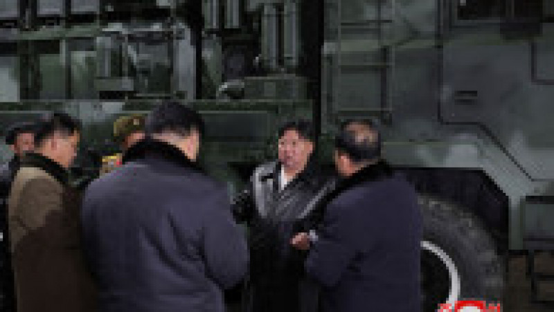 Kim Jong Un a vizitat mai multe fabrici de armament în timp ce cresc criticile privind comerţul cu Rusia. FOTO: Profimedia Images | Poza 4 din 11