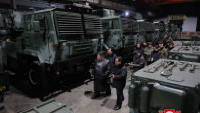 Kim Jong Un a vizitat mai multe fabrici de armament în timp ce cresc criticile privind comerţul cu Rusia. FOTO: Profimedia Images | Poza 8 din 11