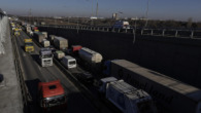A doua zi de haos pe centura Capitalei. Zeci de camioane au blocat traficul, altele vin spre București. FOTO: INQUA PHOTOS - Octav Ganea | Poza 4 din 6
