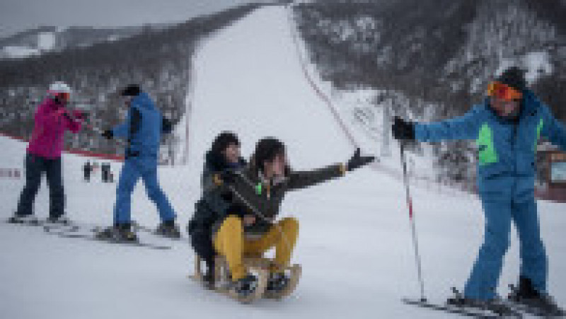 Pentru 750 de dolari, turiștii ruși se pot înscrie la prima excursie organizată în Coreea de Nord - o deplasare de patru zile în stațiunea de schi Masikryong. Sursa foto: Profimedia Images | Poza 25 din 35