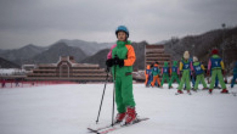 Pentru 750 de dolari, turiștii ruși se pot înscrie la prima excursie organizată în Coreea de Nord - o deplasare de patru zile în stațiunea de schi Masikryong. Sursa foto: Profimedia Images | Poza 15 din 38