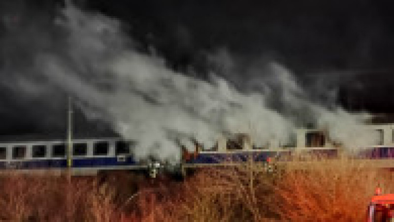 Un tren de călători a luat foc în mers, în Bistrița-Năsăud. Sursa foto: Bistriteanul.ro | Poza 3 din 3