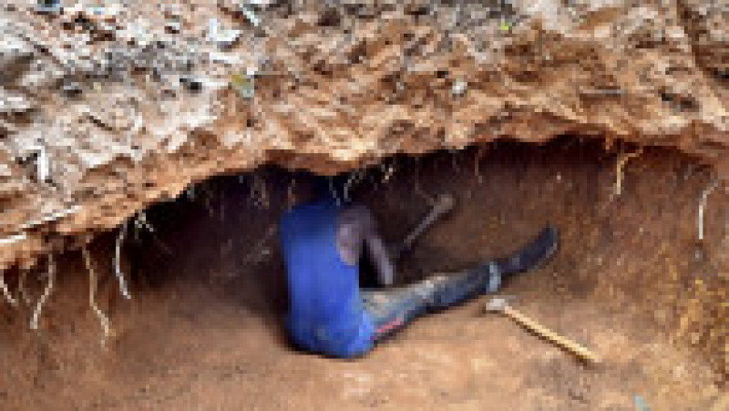 Minerii de ocazie din Mali caută aur în condiții extrem de periculoase. Imagine din 2016. Sursa foto: Profimedia Images | Poza 13 din 30