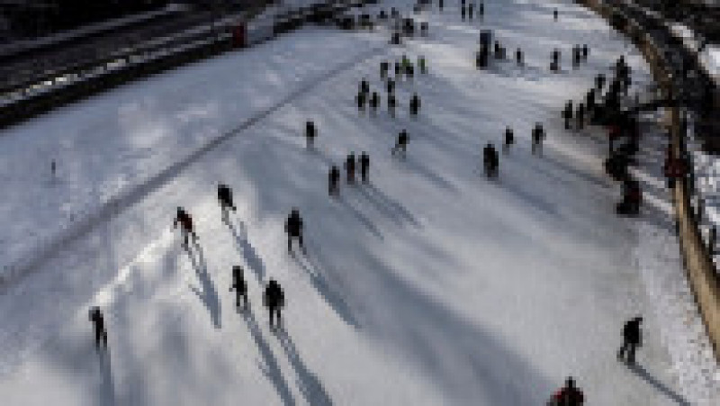 Rideau Canal Skateway, cel mai mare patinoar natural din lume, aflat în Canada, s-a redeschis pentru patinatori duminică. FOTO: Profimedia Images | Poza 6 din 6