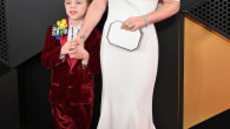 Premiile Grammy 2024. Cele mai spectaculoase ținute cu care au defilat vedetele pe covorul roșu. În imagine Kelly Clarkson. FOTO: Profimedia Images | Poza 2 din 50