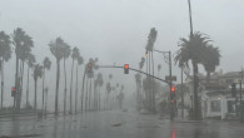 Stare de urgență în California din cauza unei vijelii cu forța unui uragan. FOTO: Profimedia Images | Poza 9 din 10