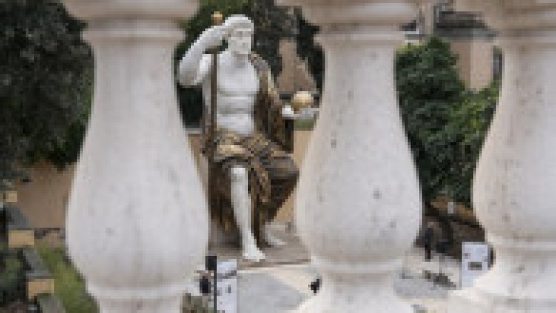 O reproducere a statuii lui Constantin, de 13 metri înălţime, a fost dezvelită marţi la Roma. Foto: Profimedia | Poza 13 din 14
