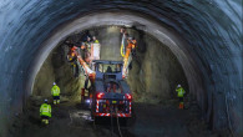 Tunelul va avea o lungime de 1,3 kilometri și va traversa dealul Momaia. Sursa foto PORR România / LinkedIn | Poza 1 din 13