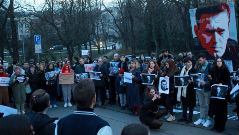 În mai multe țări din Europa, oamenii i-au adus un ultim omagiu lui Aleksei Navalnîi. FOTO: Profimedia Images