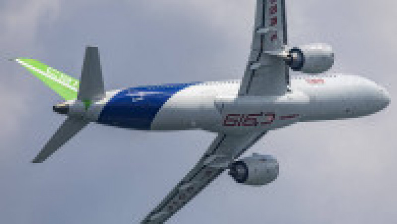 Avionul de linie cu fuzelaj îngust cu două motoare C919, cu 158-192 de locuri, concurează cu modelele consacrate Airbus A320neo şi Boeing 737 MAX 8. Sursa foto: Profimedia Images | Poza 24 din 34
