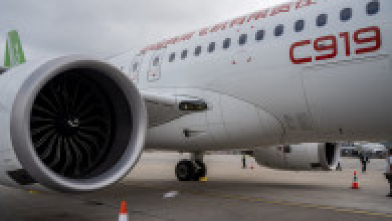 Avionul de linie cu fuzelaj îngust cu două motoare C919, cu 158-192 de locuri, concurează cu modelele consacrate Airbus A320neo şi Boeing 737 MAX 8. Sursa foto: Profimedia Images | Poza 29 din 34