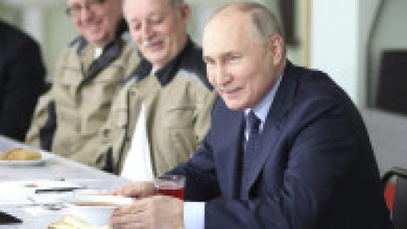 Vladimir Putin a vizitat sere de roșii. FOTO: Profimedia Images | Poza 2 din 6