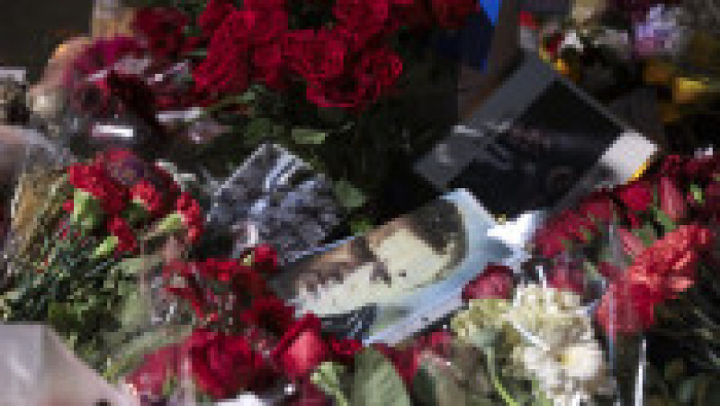 Rușii depun flori și sâmbătă la mormântul lui Aleksei Navalnii. FOTO: Profimedia Images | Poza 11 din 16