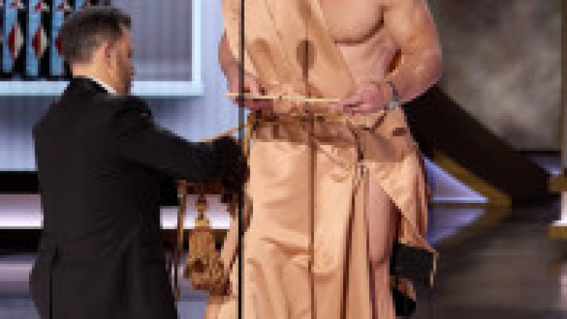 Actorul John Cena a urcat pe scenă gol pușcă pentru a anunța câștigătorul Oscarului pentru costume FOTO: Profimedia Images | Poza 17 din 18