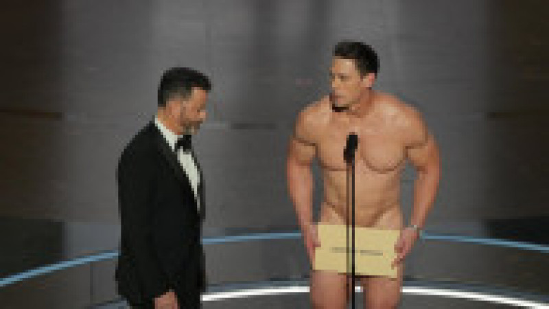 Actorul John Cena a urcat pe scenă gol pușcă pentru a anunța câștigătorul Oscarului pentru costume FOTO: Profimedia Images | Poza 9 din 18