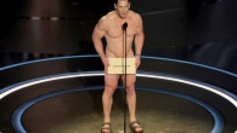 Actorul John Cena a urcat pe scenă gol pușcă pentru a anunța câștigătorul Oscarului pentru costume FOTO: Profimedia Images | Poza 12 din 18