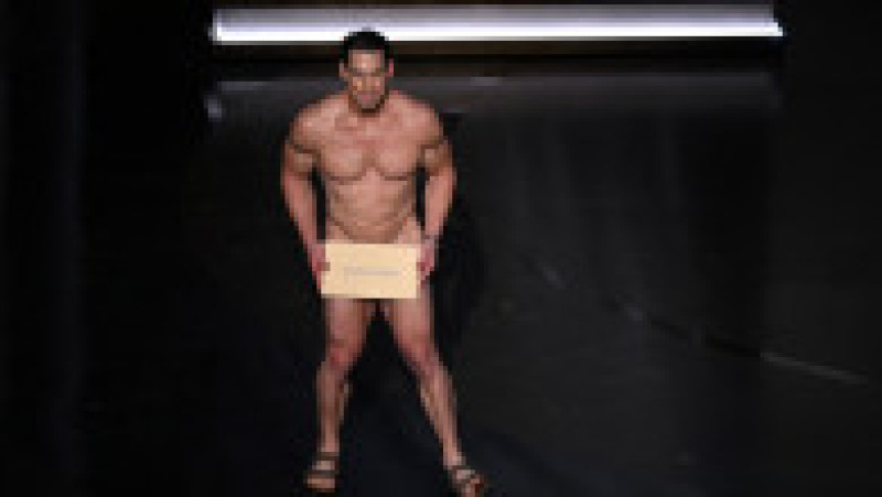 Actorul John Cena a urcat pe scenă gol pușcă pentru a anunța câștigătorul Oscarului pentru costume FOTO: Profimedia Images | Poza 6 din 18