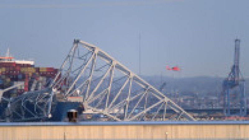Podul din Baltimore s-a prăbușit după ce un pilon de susținere a fost lovit de nava Dali FOTO: Profimedia Images | Poza 10 din 37