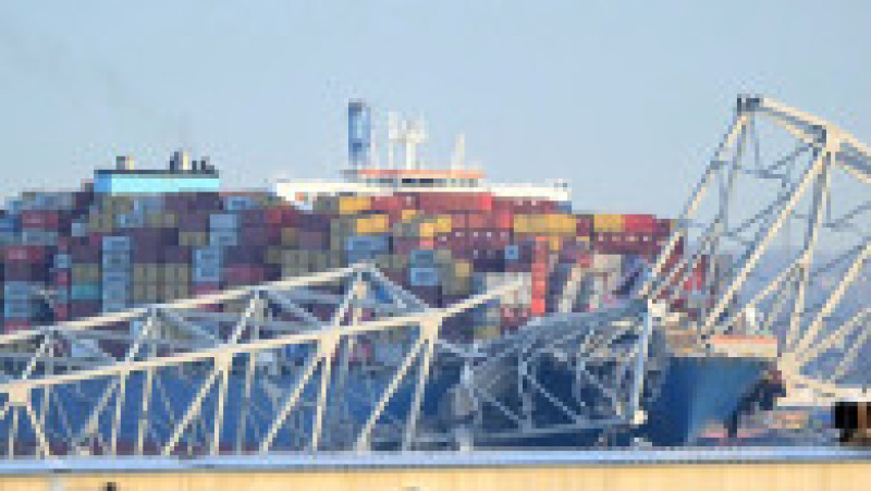 Podul din Baltimore s-a prăbușit după ce un pilon de susținere a fost lovit de nava Dali FOTO: Profimedia Images | Poza 13 din 37