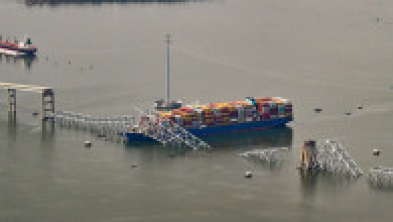 Podul Francis Scott Key din Baltimore, cu o lungime de 2,57 km, s-a prăbuşit, marţi, după ce un cargobot s-a izbit violent de acesta. FOTO: Profimedia Images | Poza 2 din 8