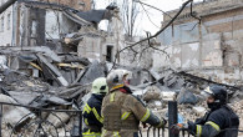 Rachetele balistice ale rușilor au avariat case şi clădirea Academiei de Arte din Kiev. FOTO: Profimedia Images | Poza 9 din 9