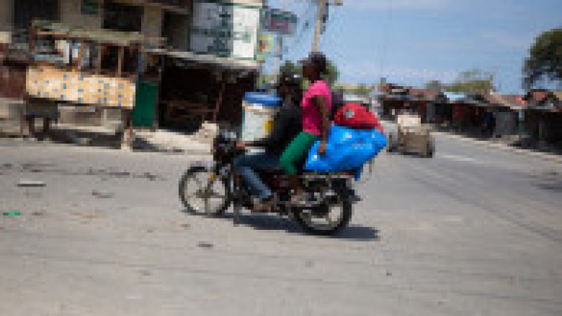 Peste 1500 de oameni au fost ucişi în escaladarea violenţelor dintre bandele din Haiti de la începutul acestui an, arată un raport al Oficiului ONU pentru drepturile omului de la Geneva, citat vineri de dpa. Sursa foto Profimedia Images | Poza 14 din 36