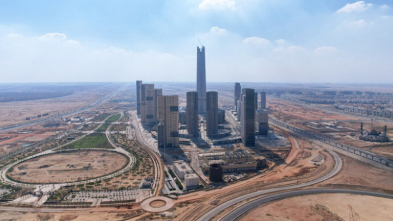 Iconic Tower are 77 de etaje și aproape 400 de metri înălțime, fiind de departe cea mai înaltă clădire de pe continentul african. Foto: Profimedia Images
