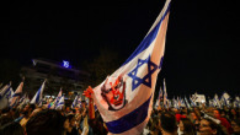 Un protest uriaș a avut loc la Ierusalim. Zeci de mii de oameni i-au cerut premierului Netanyahu să demisioneze. FOTO: Profimedia Images | Poza 1 din 17