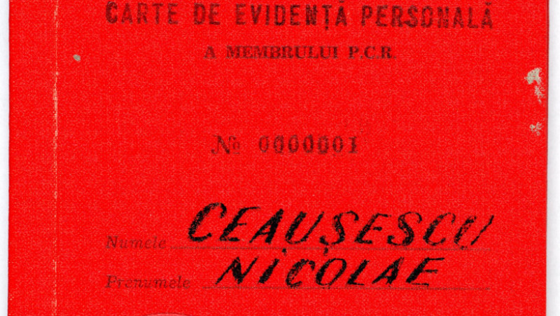 Cartea de evidență personală a membrului PCR Nicolae Ceaușescu. Sursă: CNSAS