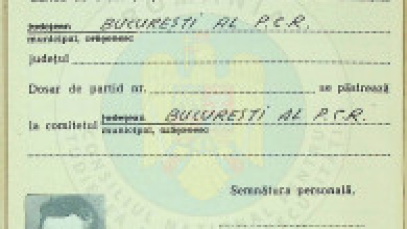 Cartea de evidență personală a membrului PCR Nicolae Ceaușescu. Sursă: CNSAS | Poza 9 din 11