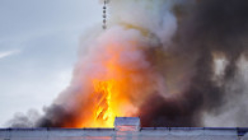 Un incendiu de proporții a izbucnit marți în centrul vechi din Copenhaga, Danemarca. FOTO: Profimedia Images | Poza 2 din 10