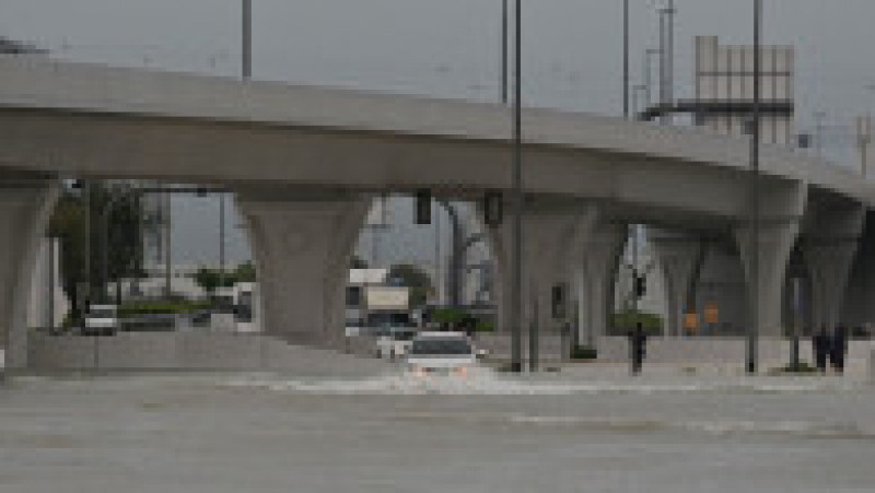 Ploile abundente au inundat mai multe zone din Dubai. FOTO: Profimedia Images | Poza 28 din 46