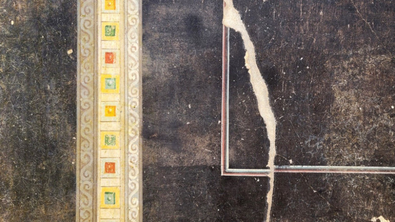 O sală de banchet, cu fresce bine conservate care înfăţişează personaje inspirate de războiul troian, a fost descoperită de arheologi, în Pompei. FOTO: Profimedia Images