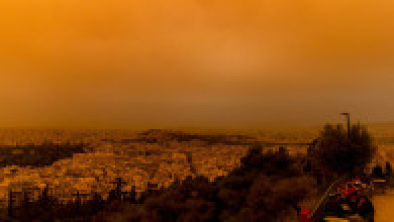 Un val de praf saharian a acoperit Atena și alte orașe grecești. FOTO: Profimedia Images | Poza 11 din 19