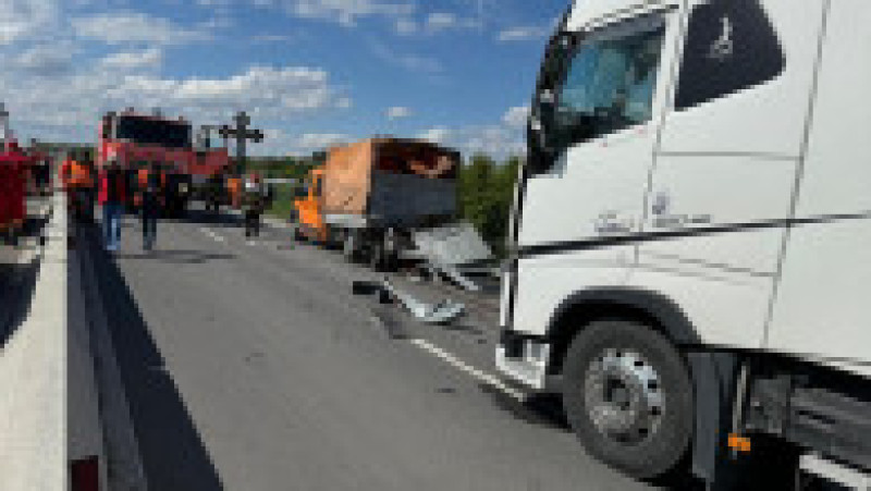 În urma impactului, o femeie de 45 de ani, angajată a DRPD Craiova, a murit. Sursa foto: Facebook / DRPD Craiova | Poza 2 din 4